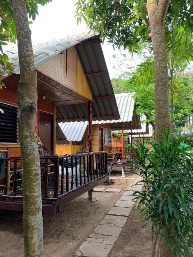 Montra Long Beach Bungalows Koh Lanta Ngoại thất bức ảnh